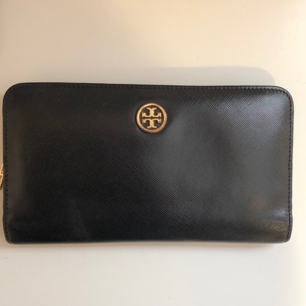 Tory Burch Robinson Hidden Zip Continental wallet